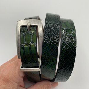 Coldwater Creek Leather Green Embossed Snake Print Belt with Nickel Buckle Sz S